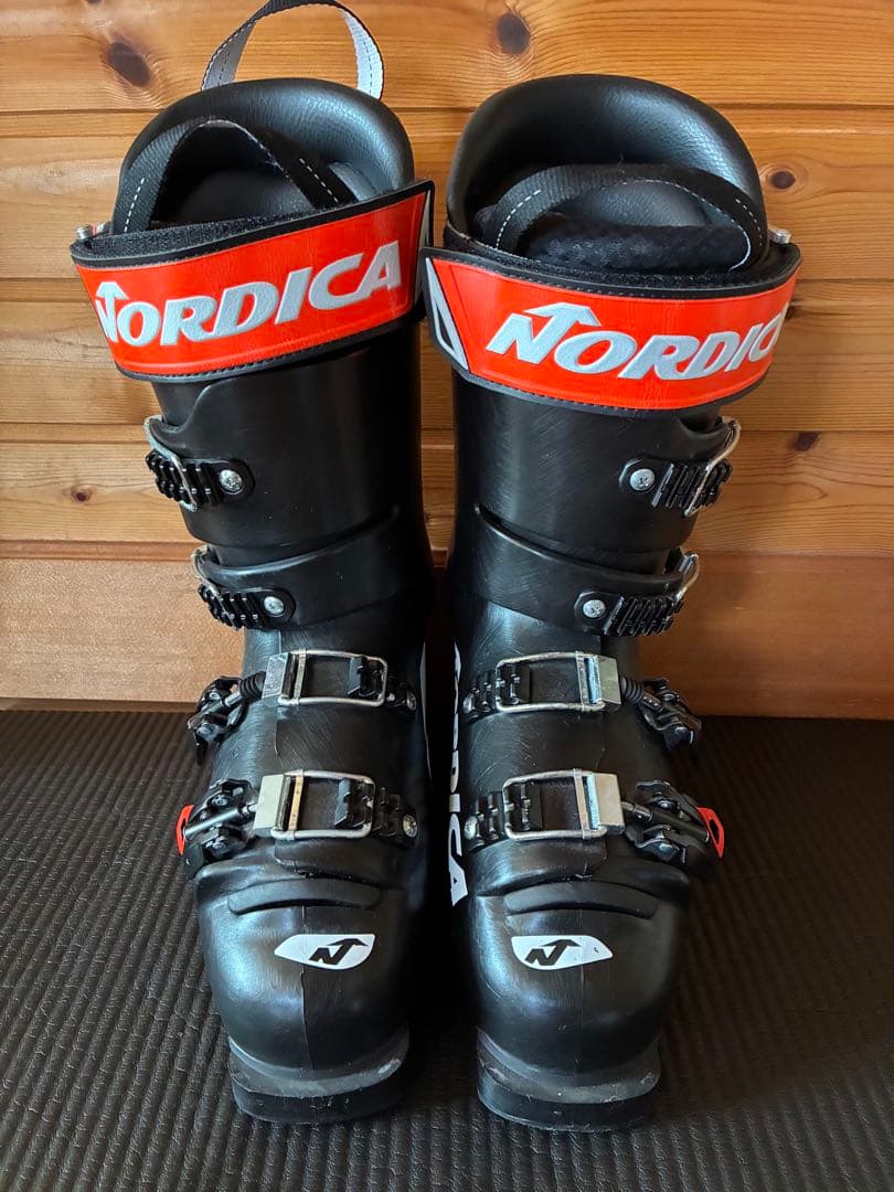 Nordica Dobermann 150 ブーツ　26-26.5 7シェル
