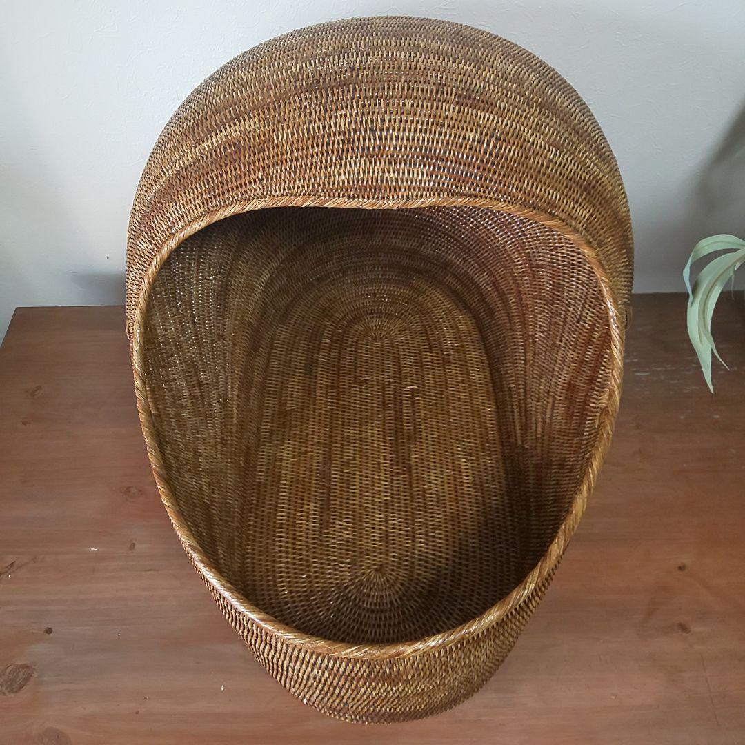 丸みを帯びたラタン製 ベビーベット アンティーク