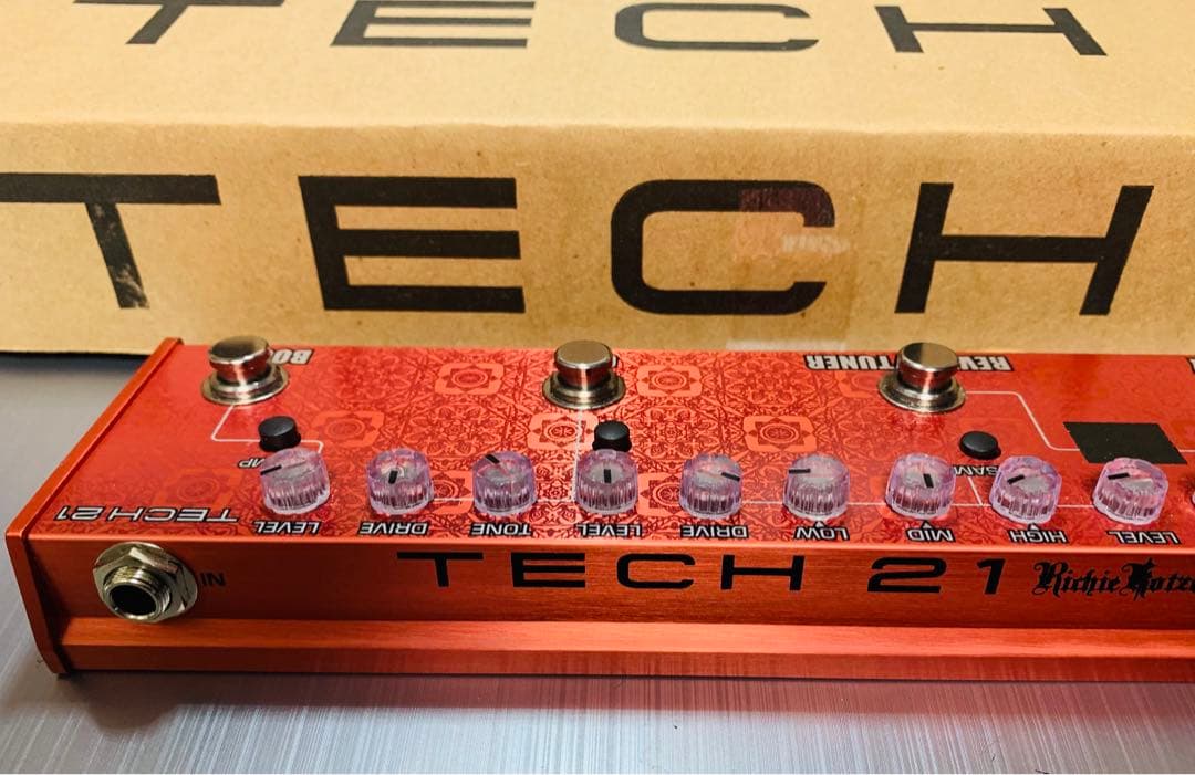 TECH21 RK5 FLY RIG V2 AC アナログマルチエフェクター