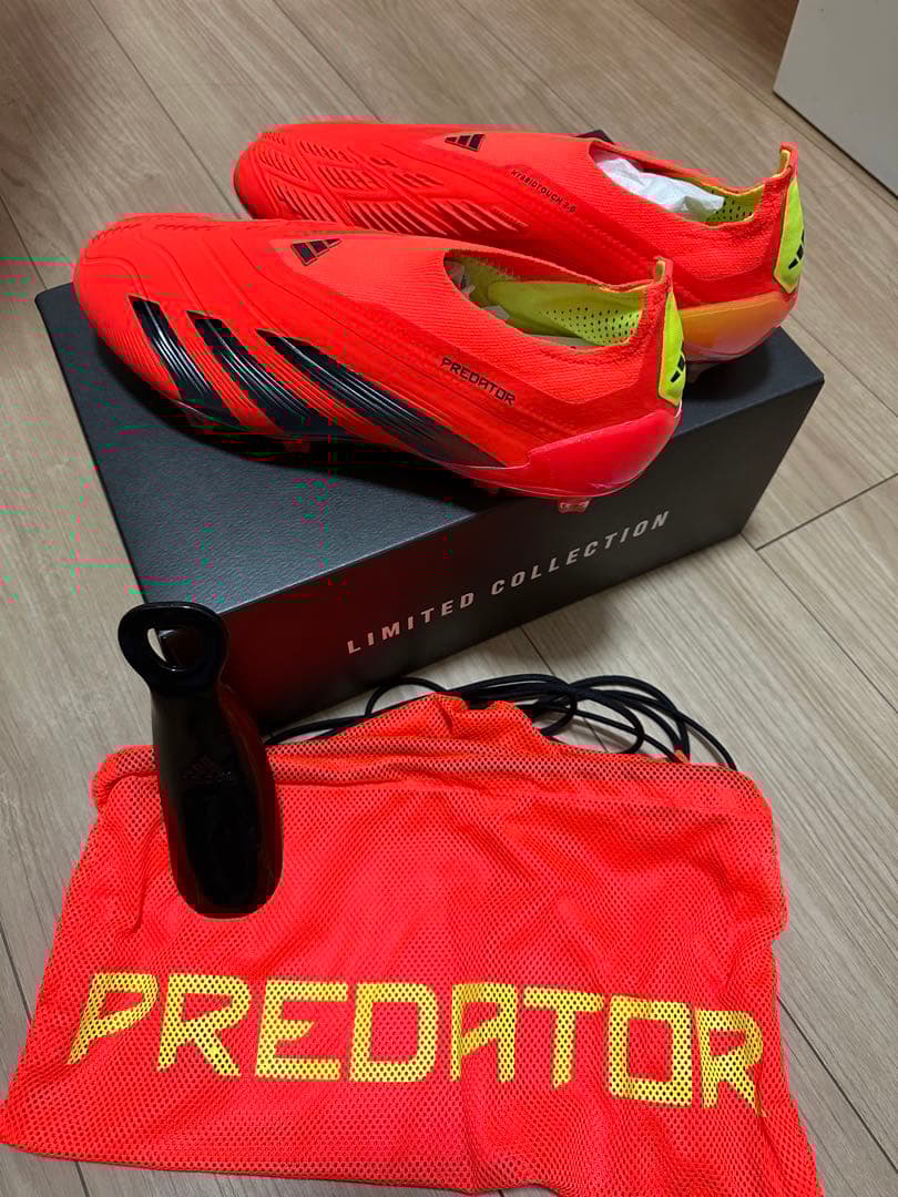 アディダス　プレデター　ELITE LL FG