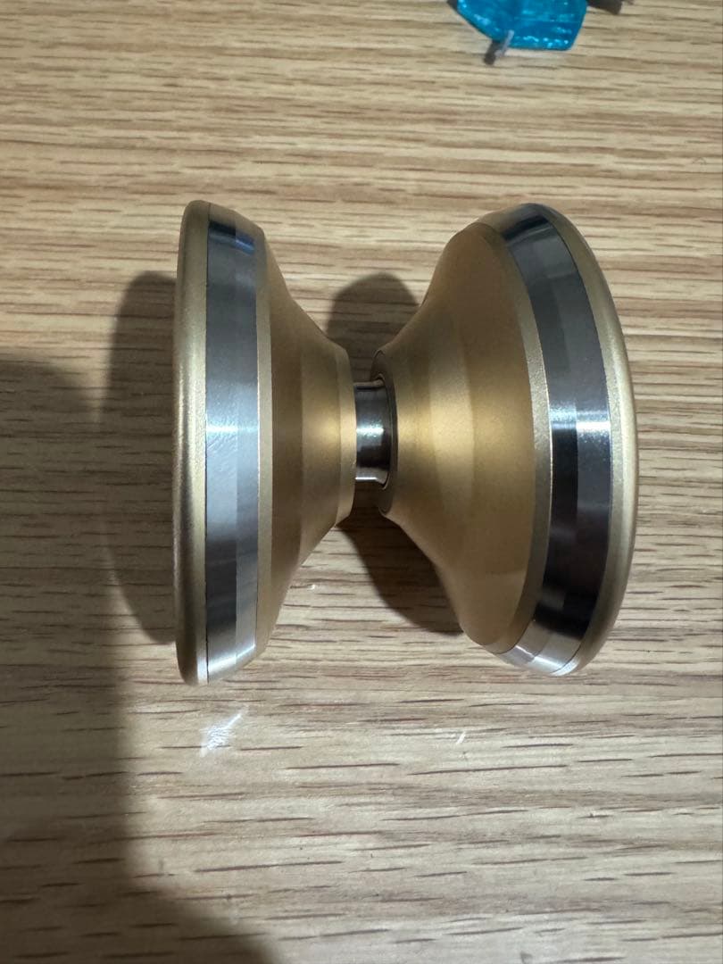 SU 01 ヨーヨー　SOMETHING x UNPRLD ゴールド