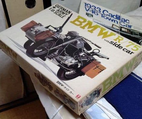 バンダイ1/8    R/75・サイドカー