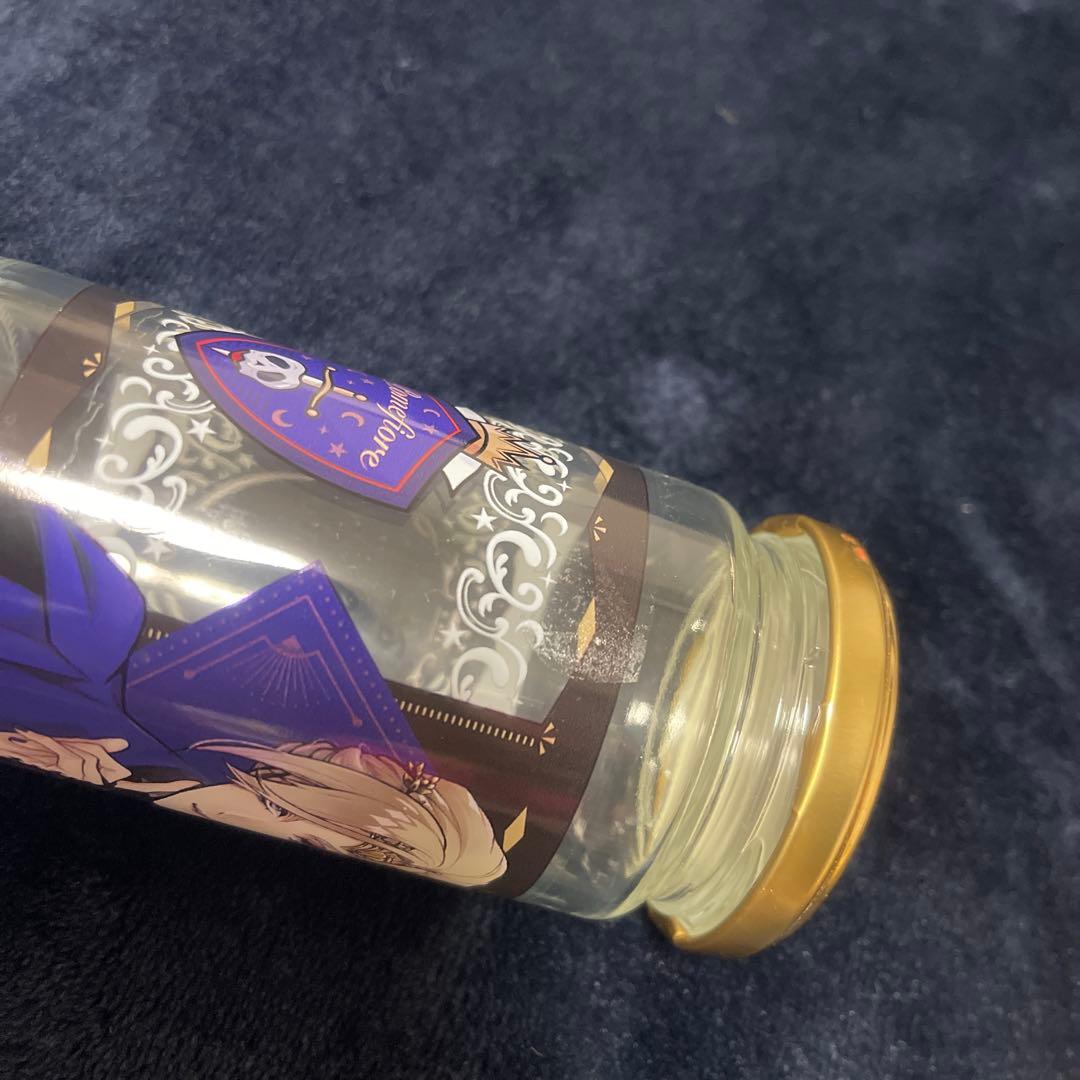 ツイステ まとめ売り ぬいぐるみ 缶バッジ コップ 懐中時計 小皿 瓶 等