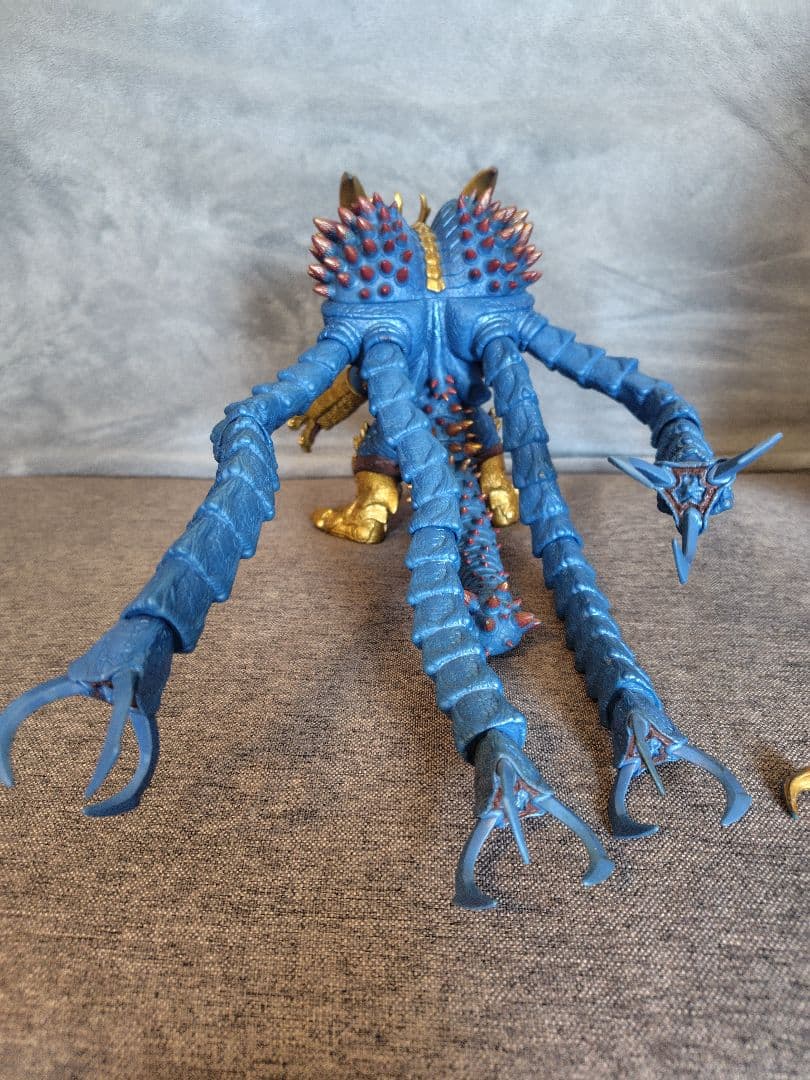 Uキラーザウルス 2006 ウルトラマン 怪獣フィギュア