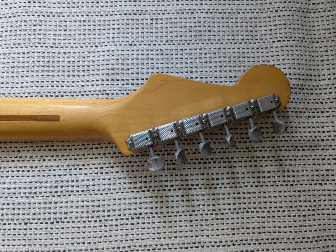 いぬどしFender Japan Stratocaster ST57-TX