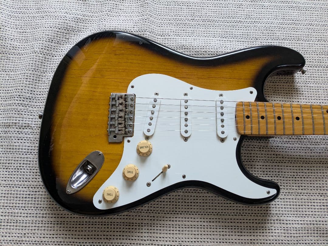 いぬどしFender Japan Stratocaster ST57-TX