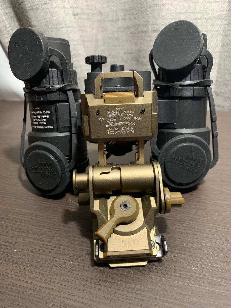 マリタイムヘルメット　pvs15 WILCOXレプリカマウント