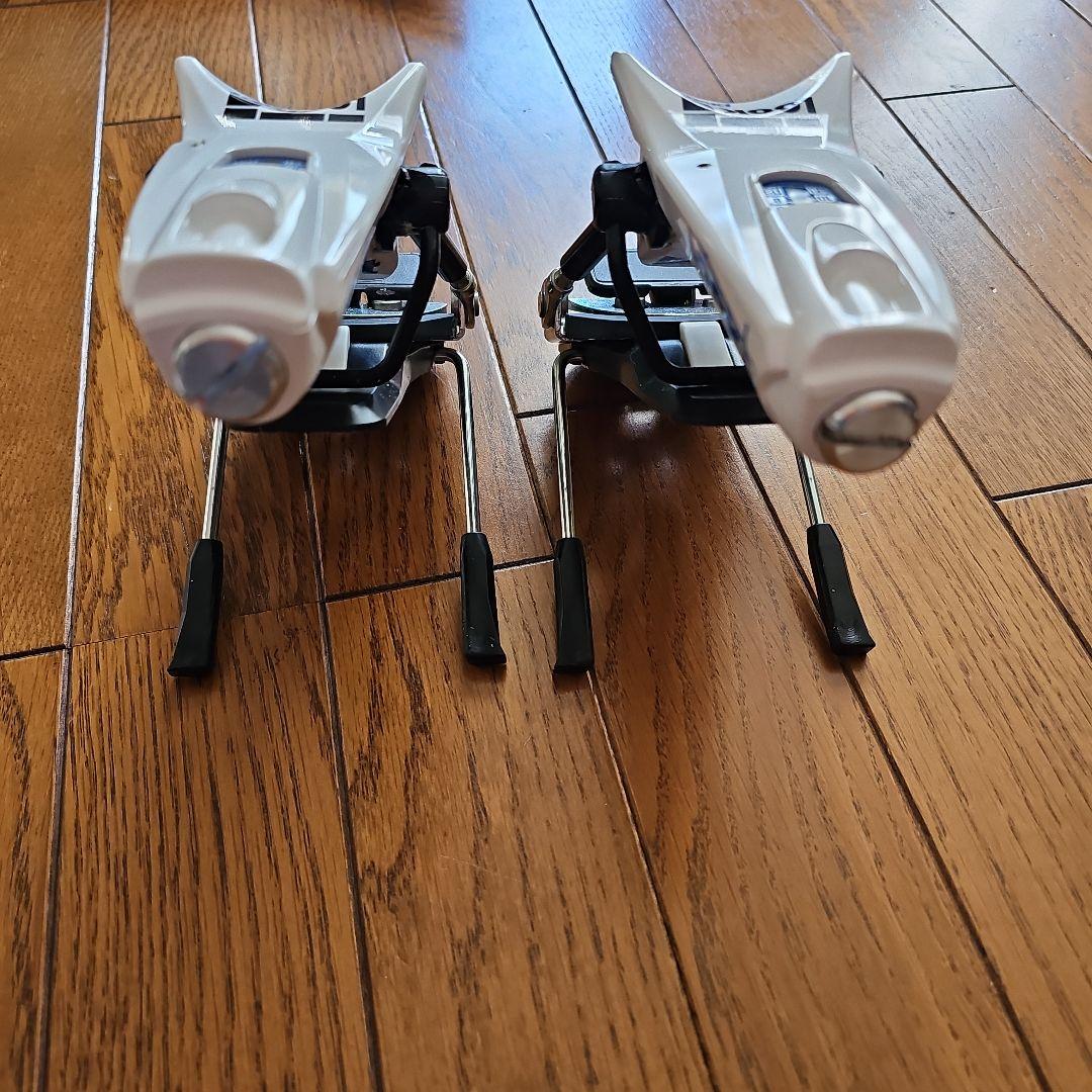 新品　P14　モーグル用　ホワイト　LOOK PIVOT