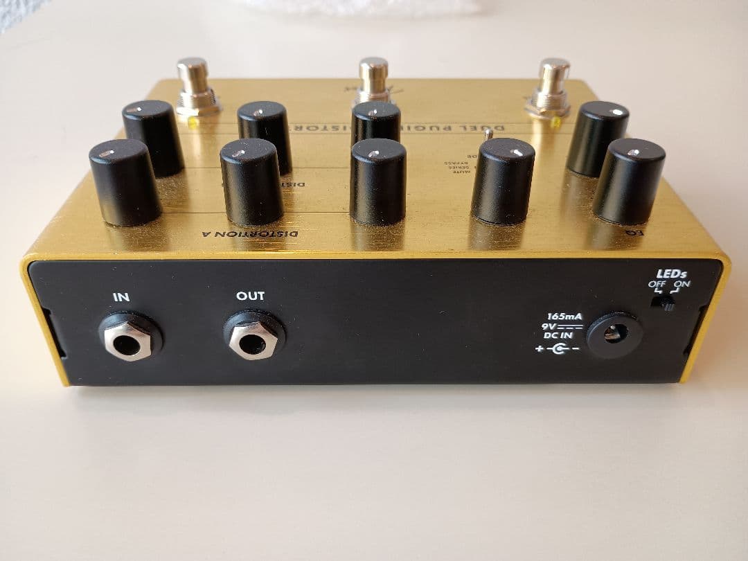 ギター Fender DUEL PUGILIST DISTORTION