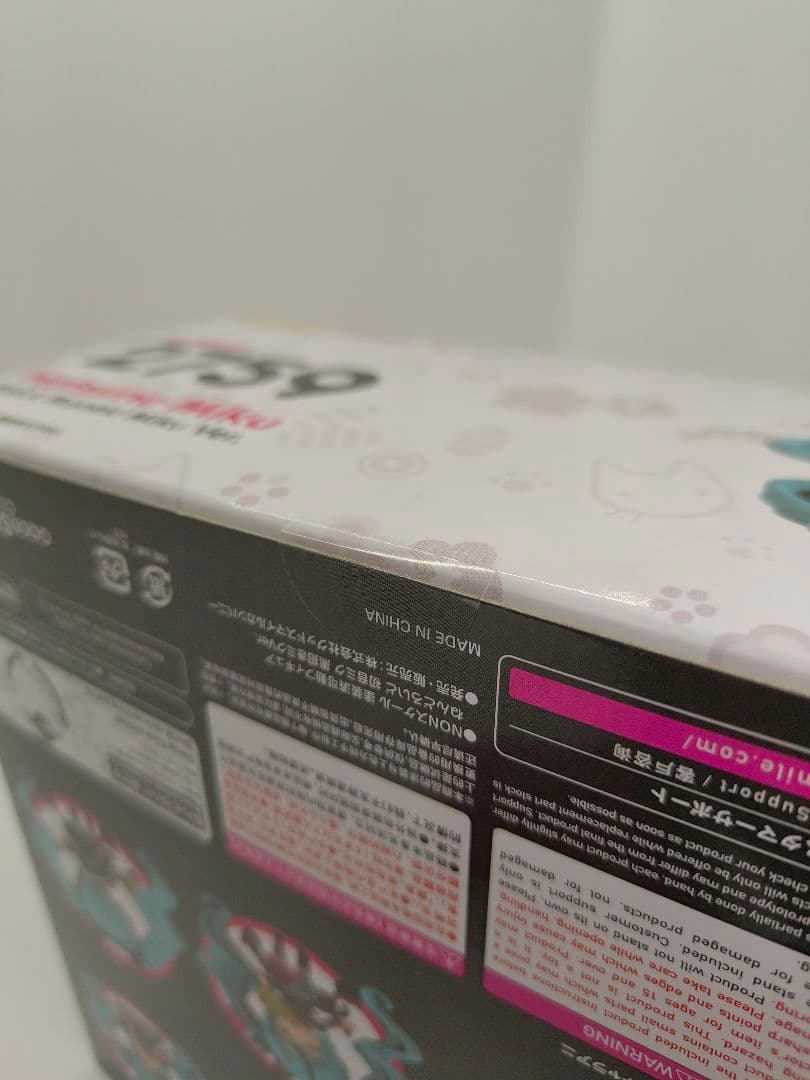 【キャラアニ限定】ねんどろいど 初音ミク 黒招きミクVer. 専用猫座布団つき