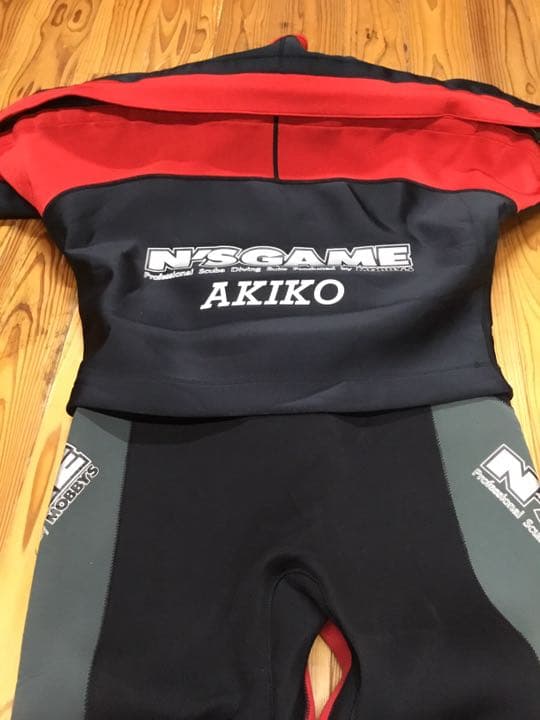 ダイビングスーツ