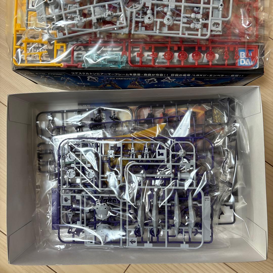 ダンボール戦機 ハイパーファンクション LBXジ・エンペラー