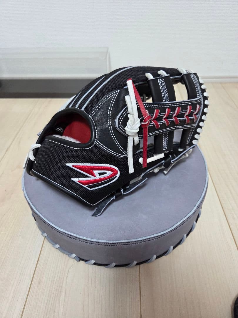 D-QUEST ディークエスト　硬式　内野手　グローブ　161型