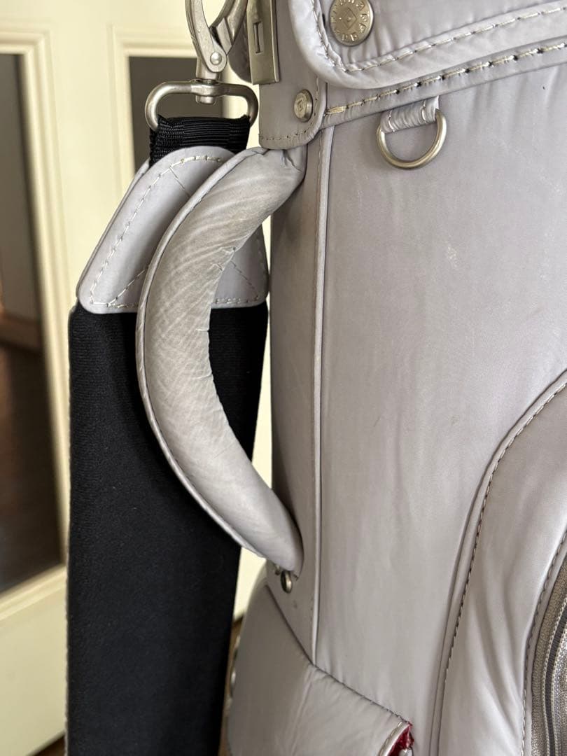 onoffゴルフキャディーバッグ　軽量　ライトグレー