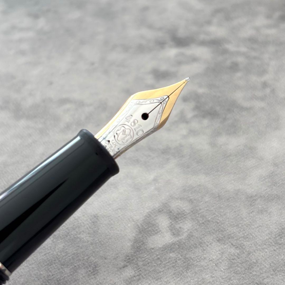 極美品　希少⭐︎ モンブラン 万年筆 １４５ マイスター プラチナライン　EF