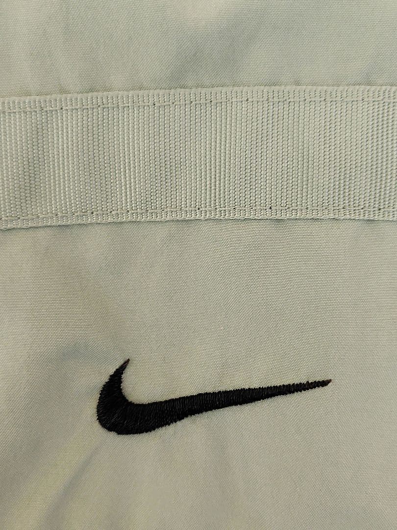 ナイキ　テニスウェア　ハーフパンツ　Ｓ　アガシ着用モデル　レアカラー