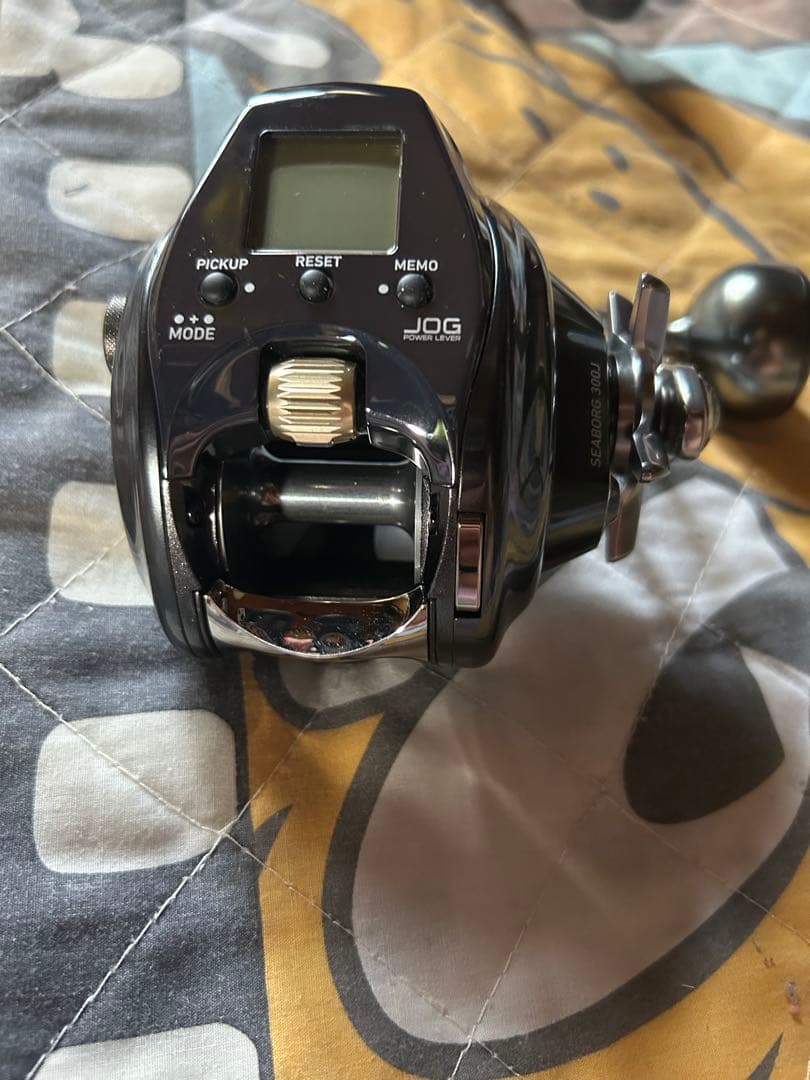 ダイワシーボーグ300J電動リール デジタル表示 ブラック