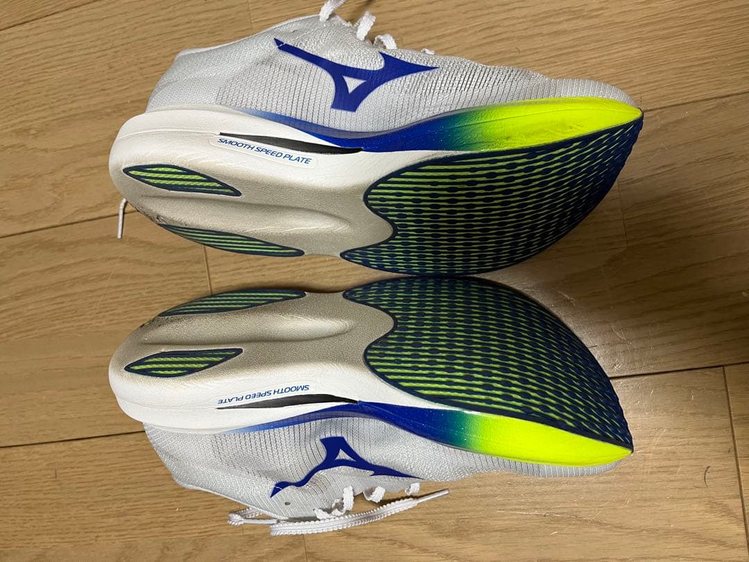 ミズノ　ハイパーワープ　ピュア　26.5 hyperwarp pure
