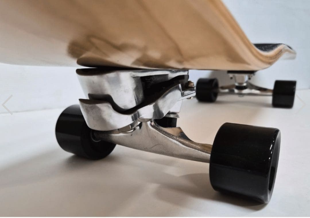 《新品》WOODYPRESS スラスターシリーズ32×8.5 2023モデル