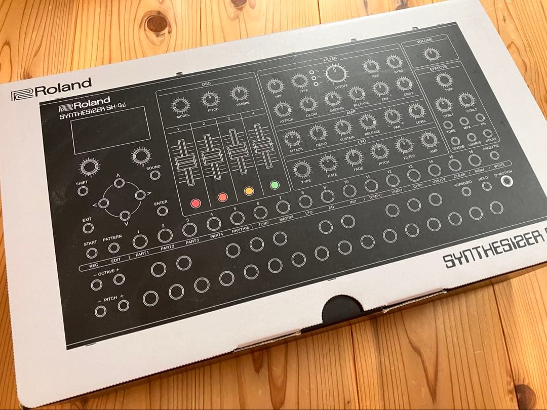 SH-4D Roland シンセサイザー