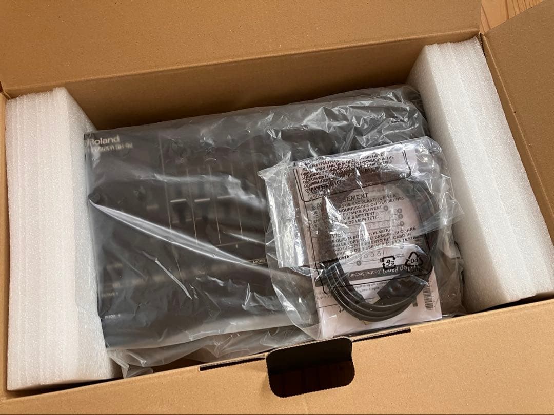 SH-4D Roland シンセサイザー