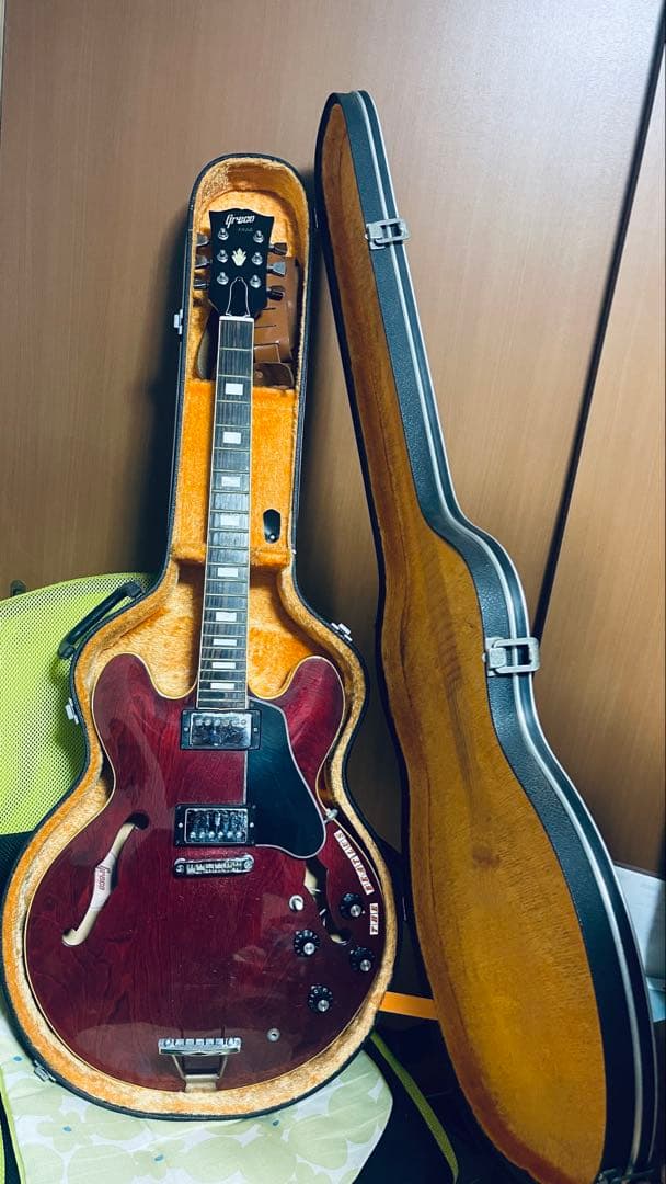 ワインレッド セミアコースティックギター ハードケース付