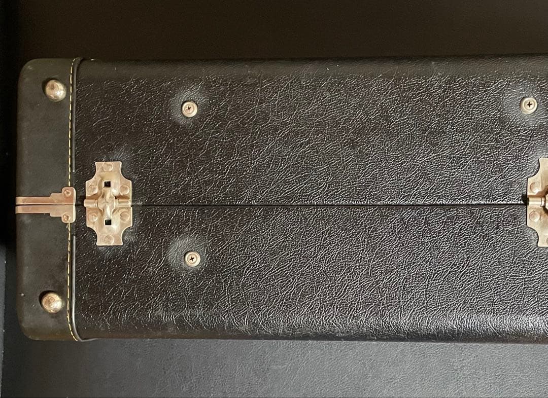 KING トロンボーンケース　ハードケース　黒　テナートロンボーン用