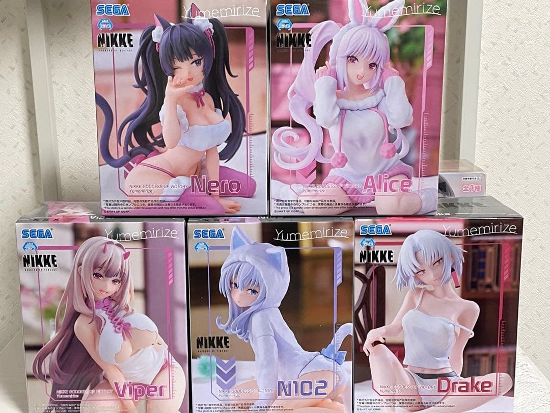 美少女フィギュア　勝利の女神NIKKE 7体セット