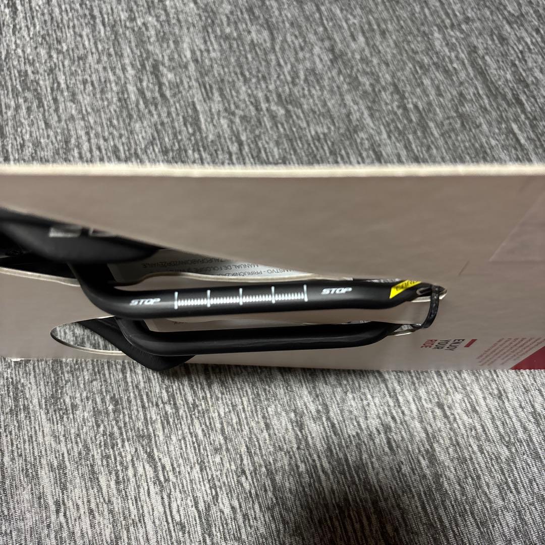 パーツ Selle Italia SLR Kit Carbonio Flow S2