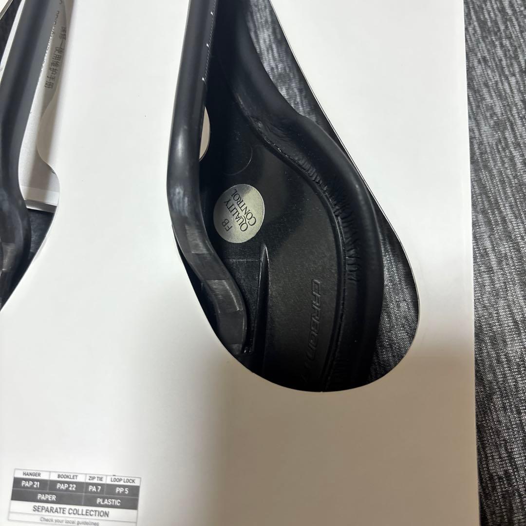 パーツ Selle Italia SLR Kit Carbonio Flow S2