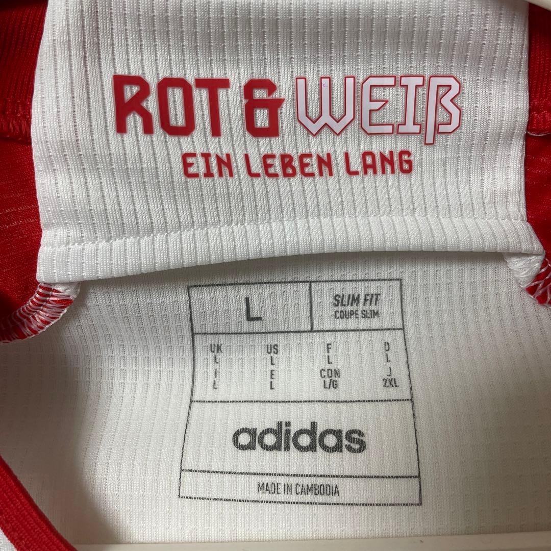 バイエルンサイン入りユニフォーム