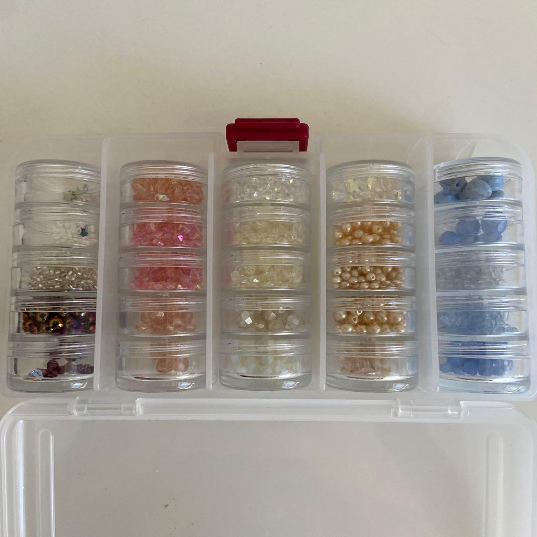 ビーズ&金具やパーツ類 アクセサリー作りの冊子も まとめ売り