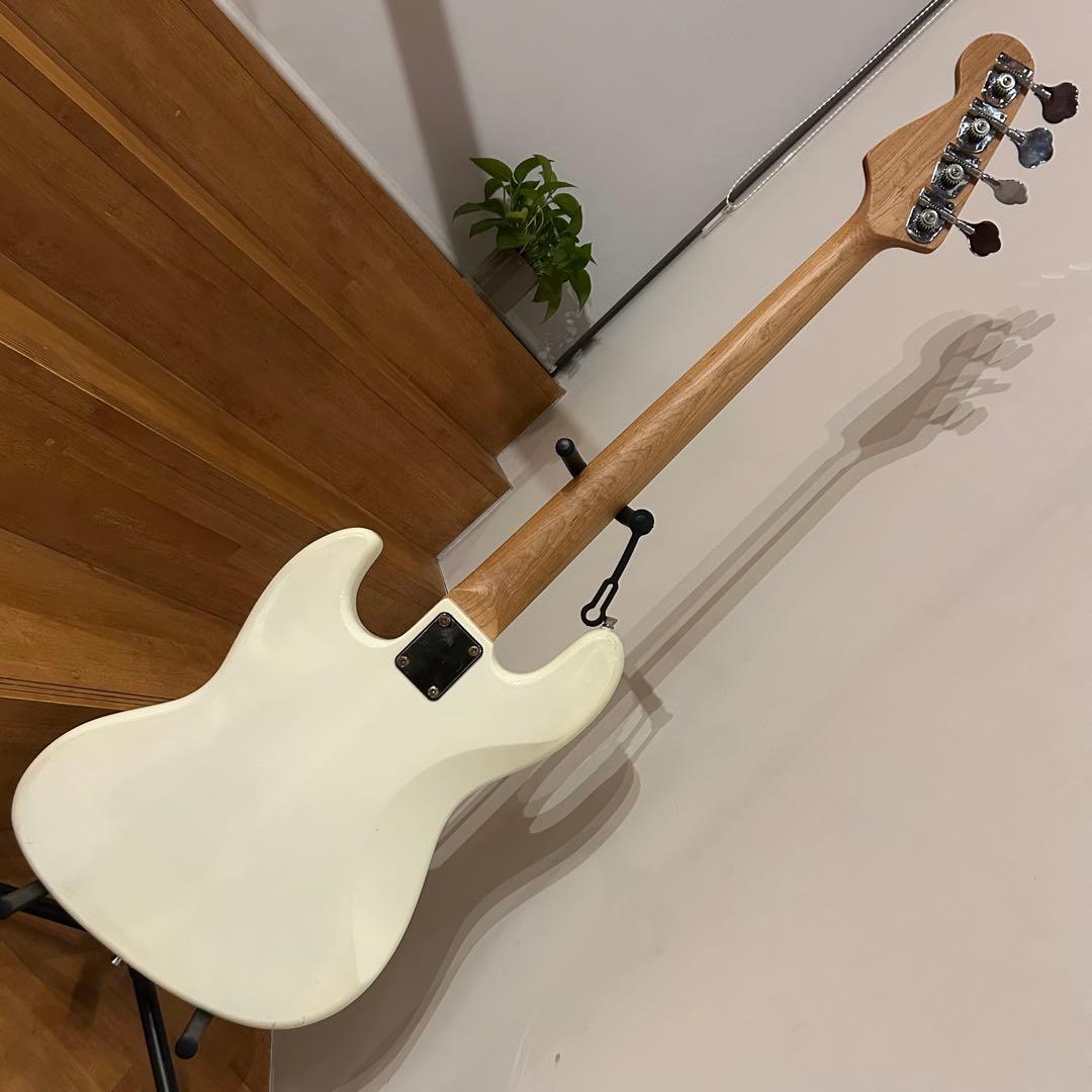 ジャズベースタイプ ホワイトマッチングヘッド