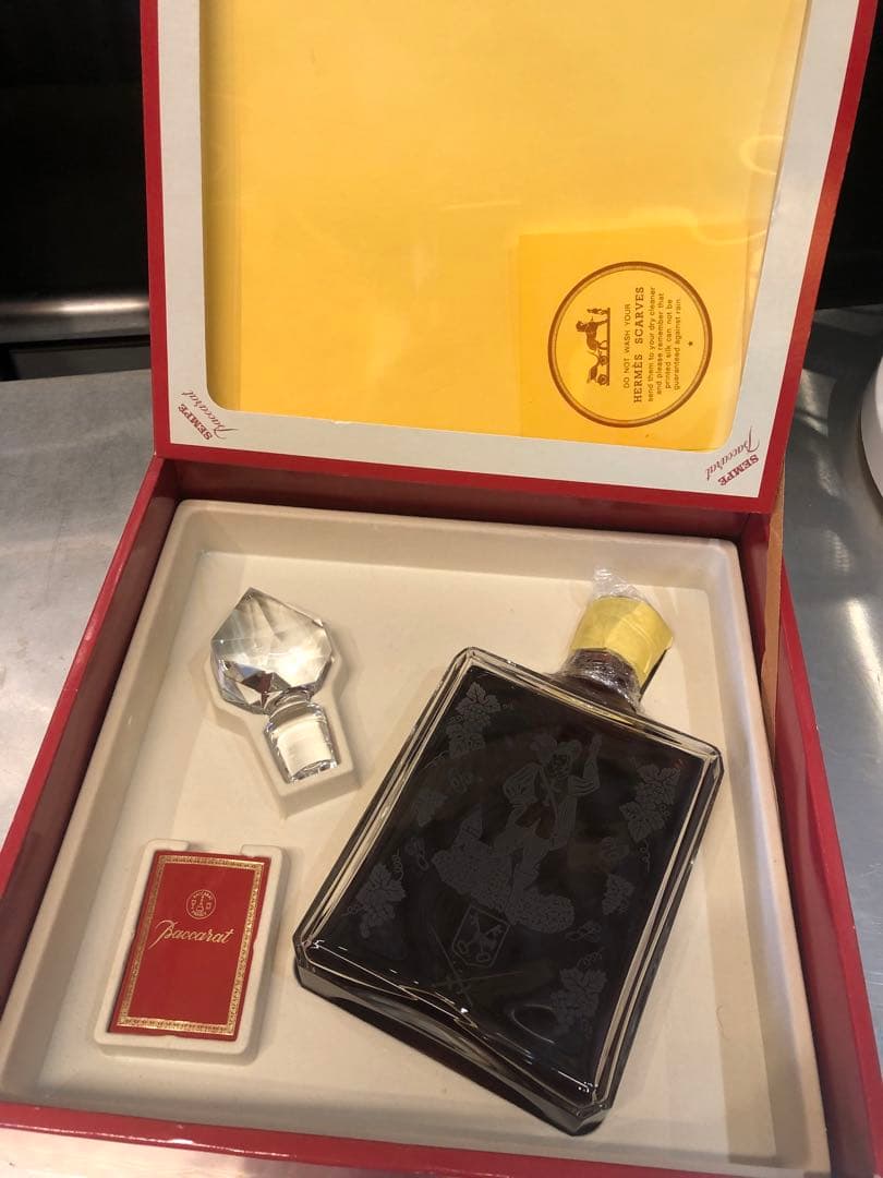 Baccarat ブランデー瓶 750ml ギフトボックス付き