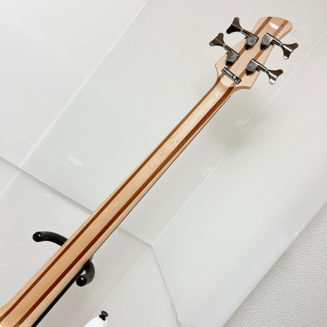 美品 YAMAHA ヤマハ TRBX304 アクティブベース ホワイト