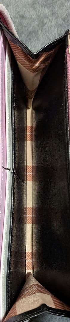 國見タマ モデル 長財布 ヘブンバーンズレッド supergroupies