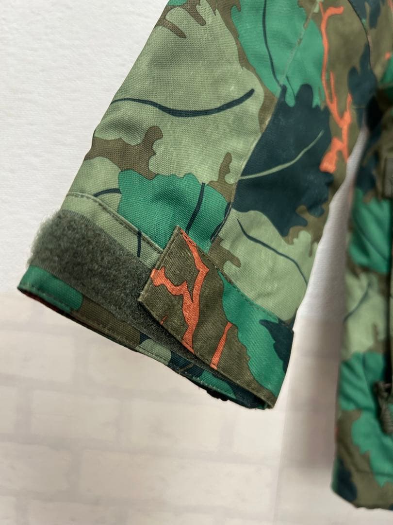 DC カモフラージュ スノーボードジャケット　10M 140cm