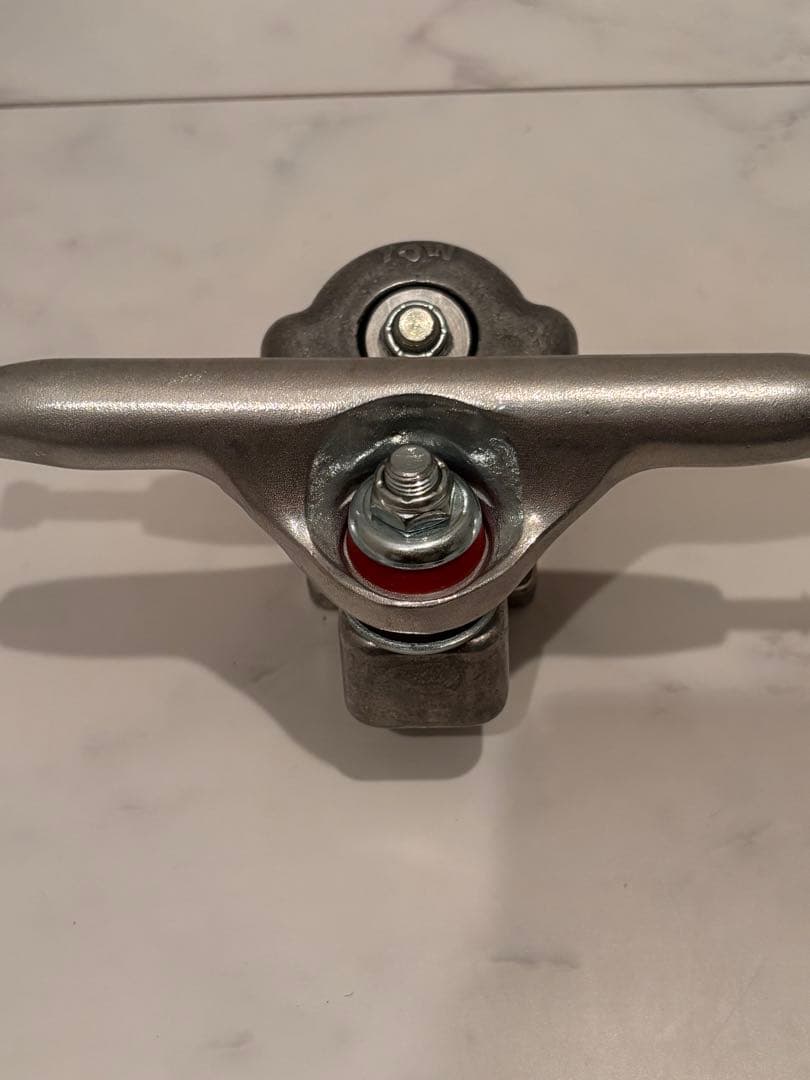 【新品未使用品】YOW スケートボードトラック