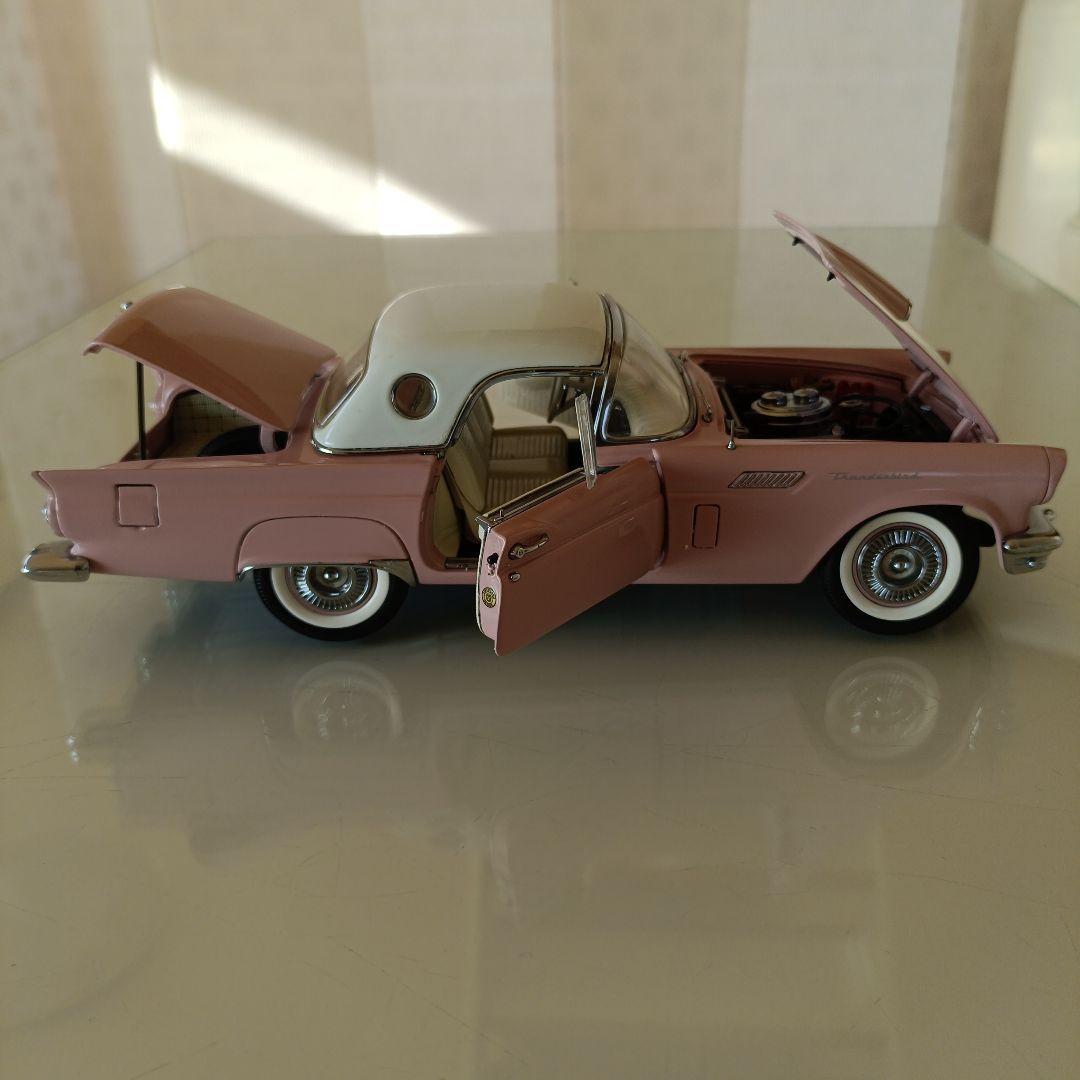 1957 フォード　サンダーバード