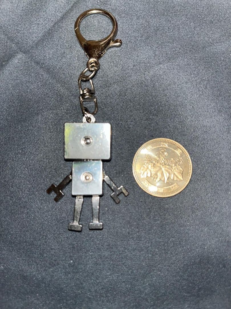 ロボット型メタルキーホルダー