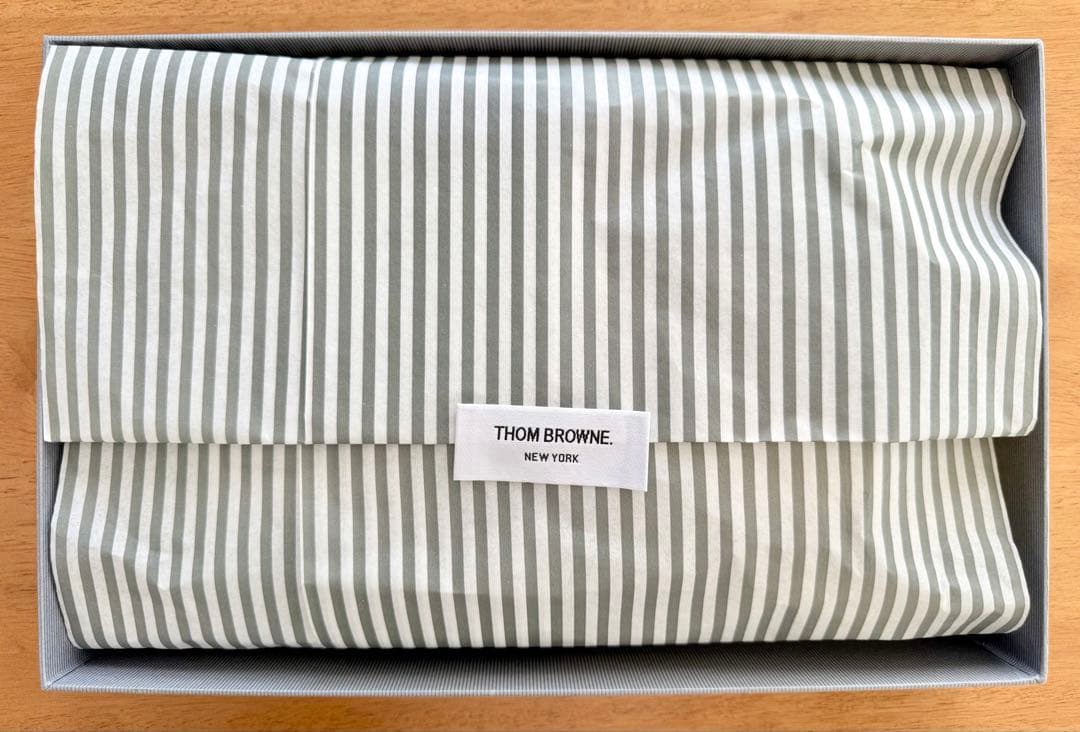 ね*ま様 【未使用・付属品完備】Thom Browne ジムタオル イタリア製ト