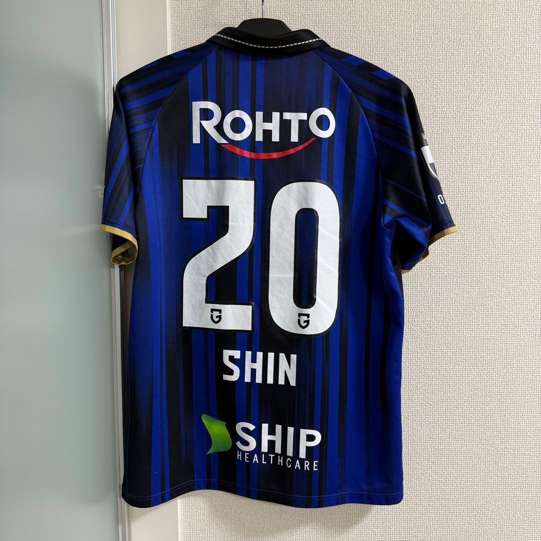 美品！ガンバ大阪2025 中谷進之介レプリカユニフォーム半袖M-Lおまけつき！