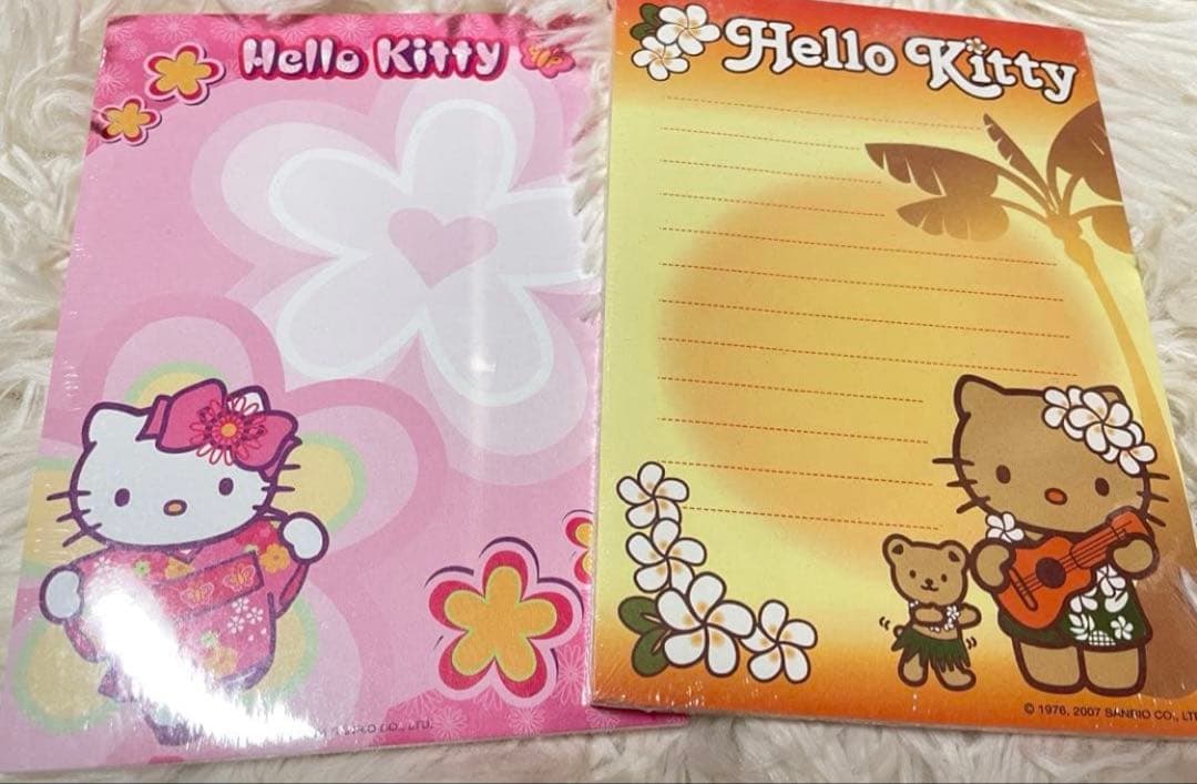 【未使用】ハローキティ　海外限定メモ　2点セット　日焼けキティ　着物キティ