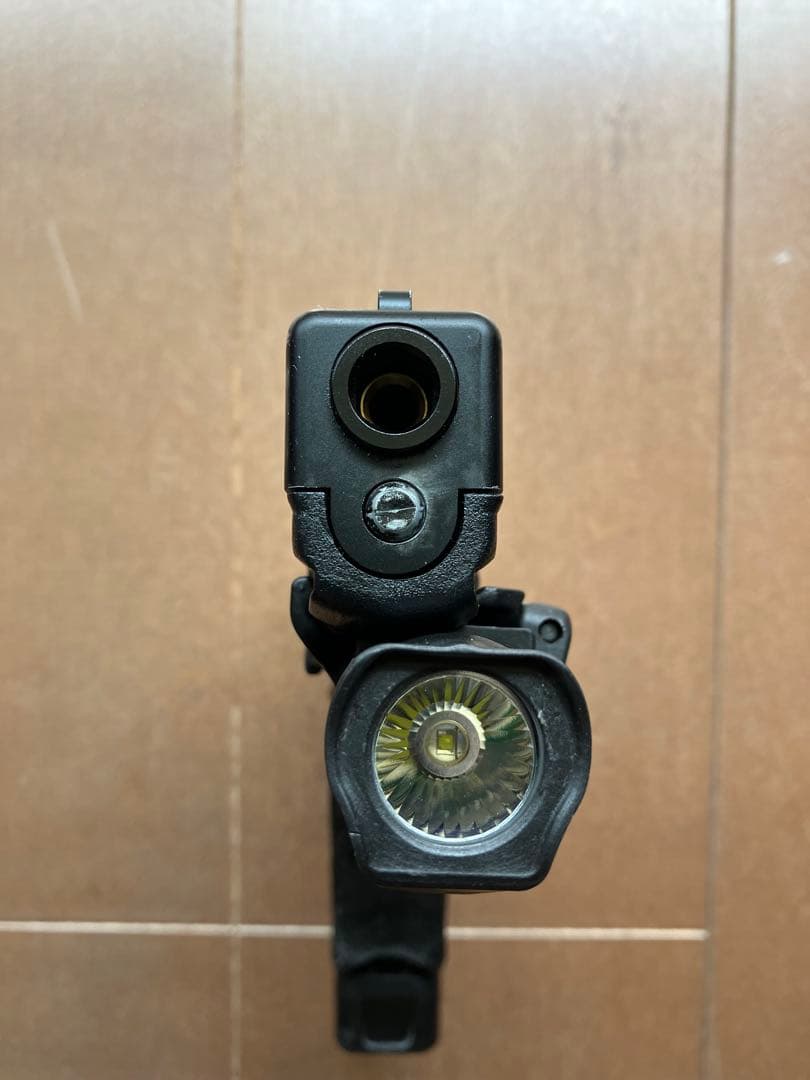 マルイGlock 17+ BLACK HAWKレッグホルスター+ウエポンライト