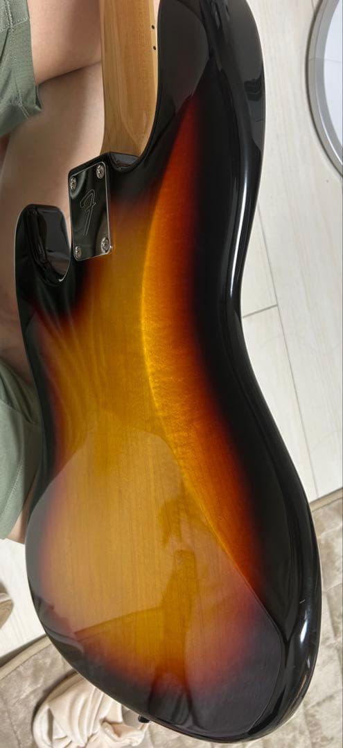 エレキベース フェンダー