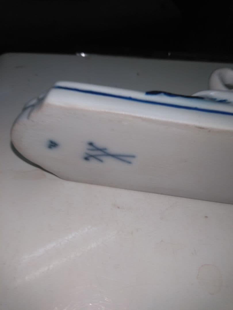 マイセン、ドックのペーパーウエイト、