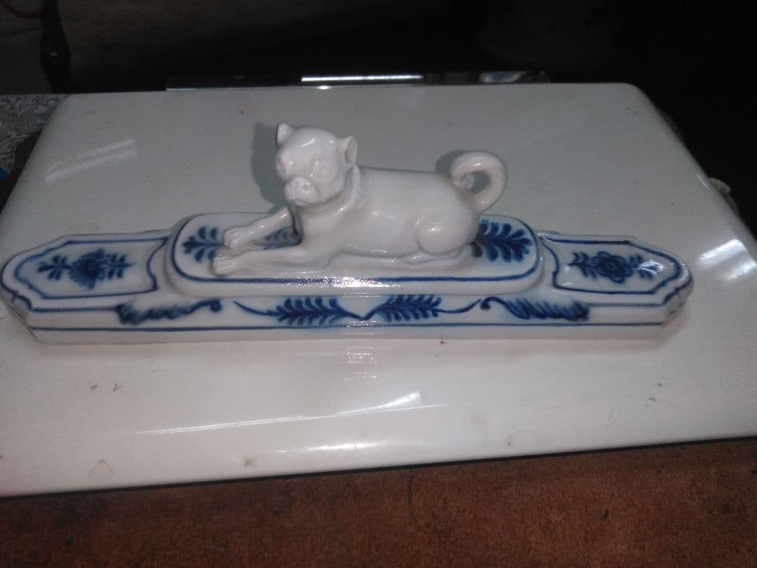 マイセン、ドックのペーパーウエイト、