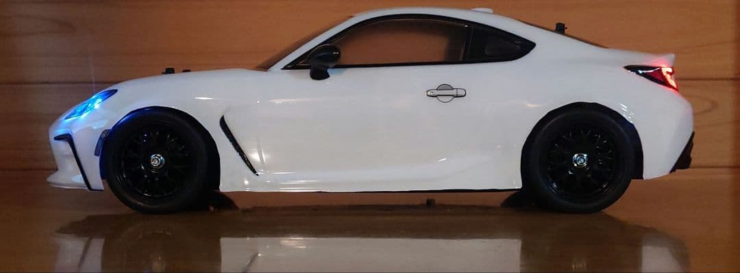 田宮RCトヨタGR86LEDライト付ファーストトライ＆プロポバッテリーセット完成