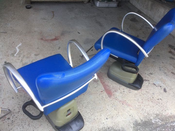 5日限定　2台 オオヒロ　電動　カットチェア　　ブルー