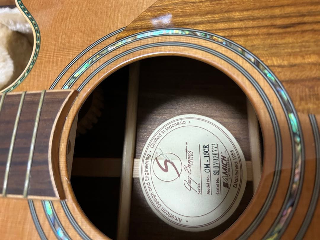 Samick Greg Bennett OM-15CE ハードケース付き